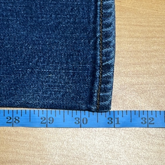 Lucky Brand Sweat’n Low Jean - Picture 7 of 8